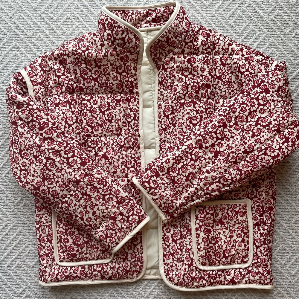 Amazon (Duyang Direct) Women's Red and White Floral Puffer Jacket